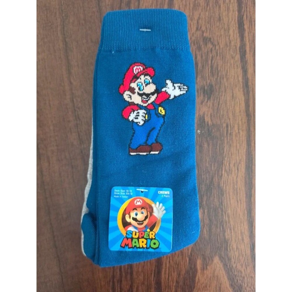 Super Mario Men’s Crew Socks 2 Pair Mario Mushroom Size 10-13 New Tags Nintendo